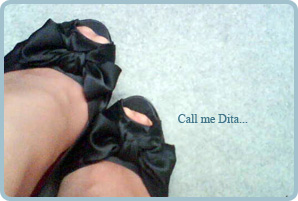chuassure zara satin noir noeud dita von teese