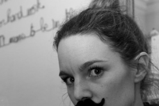la-moustache-01