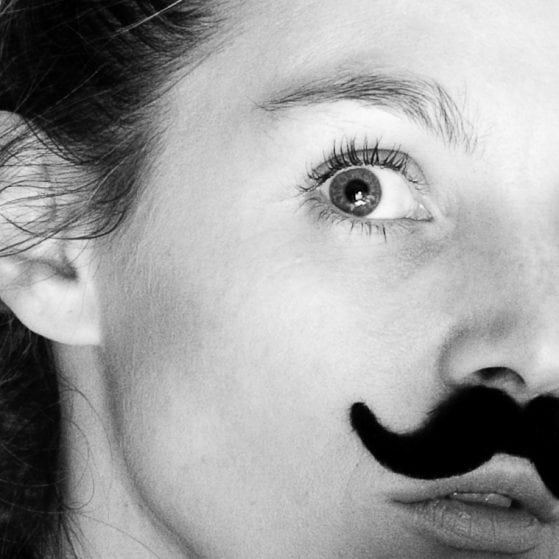la-moustache-11